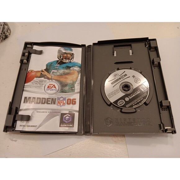 Madden NFL 06 (Nintendo GameCube, 2005) Appears Complete - Not tested - Picture 2 of 11